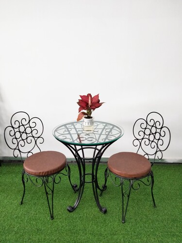 Một số ưu điểm nổi bật của bàn ghế cafe bằng sắt