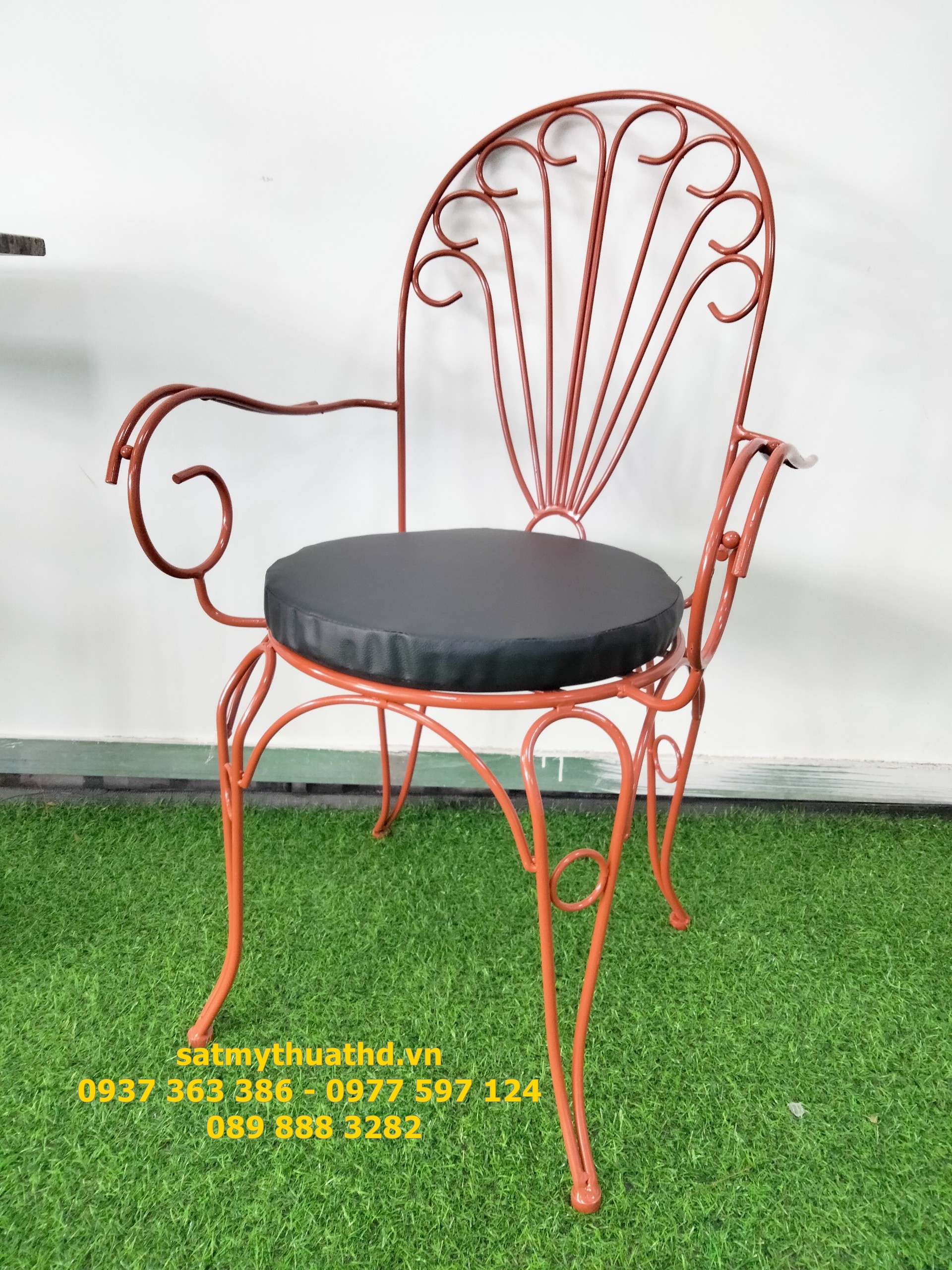 GHẾ HOA VĂN SẮT MỸ THUẬT HD005G 