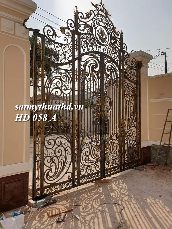 Cửa Cổng  Mỹ Thuật HD 058 A