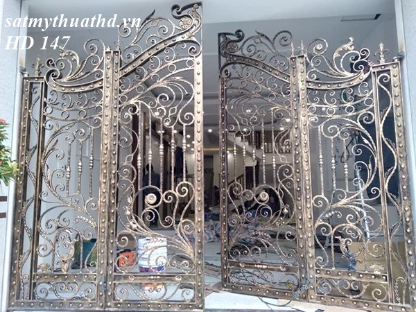 Cửa Cổng Mỹ Thuật HD 147