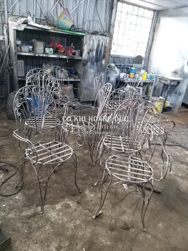 Điều gì giúp bàn ghế sắt mỹ nghệ được nhiều người yêu thích