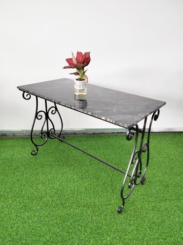 Xưởng chuyên gia công bàn ghế uy tín hàng đầu trên thị trường hiện nay